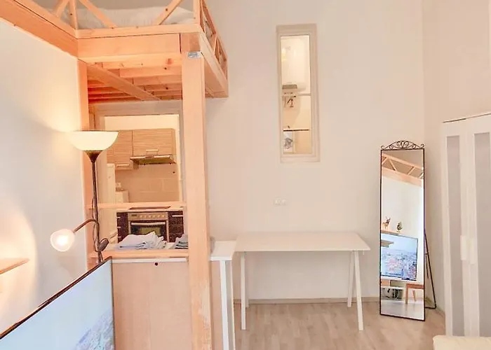 Cozy Karlin Loft City Center